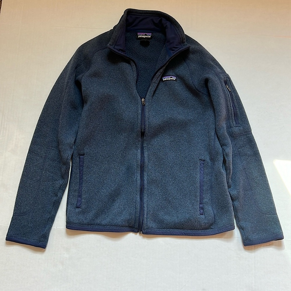 Patagonia jacket size med blue zip up (listing# 15)